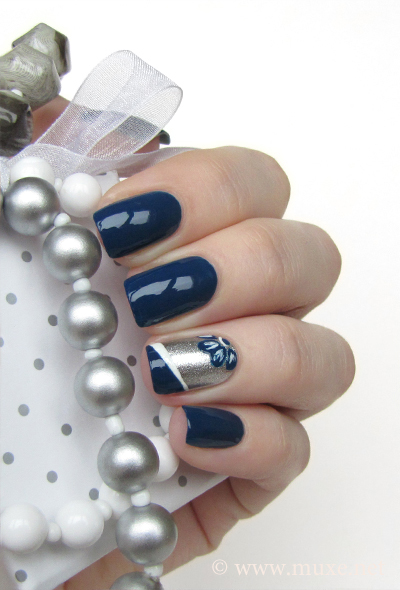 cobalt blue nails
